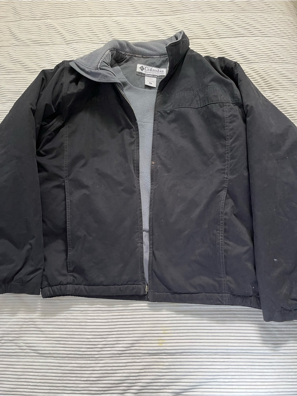 Columbia Men’s Black Fleece-Lined Jacket